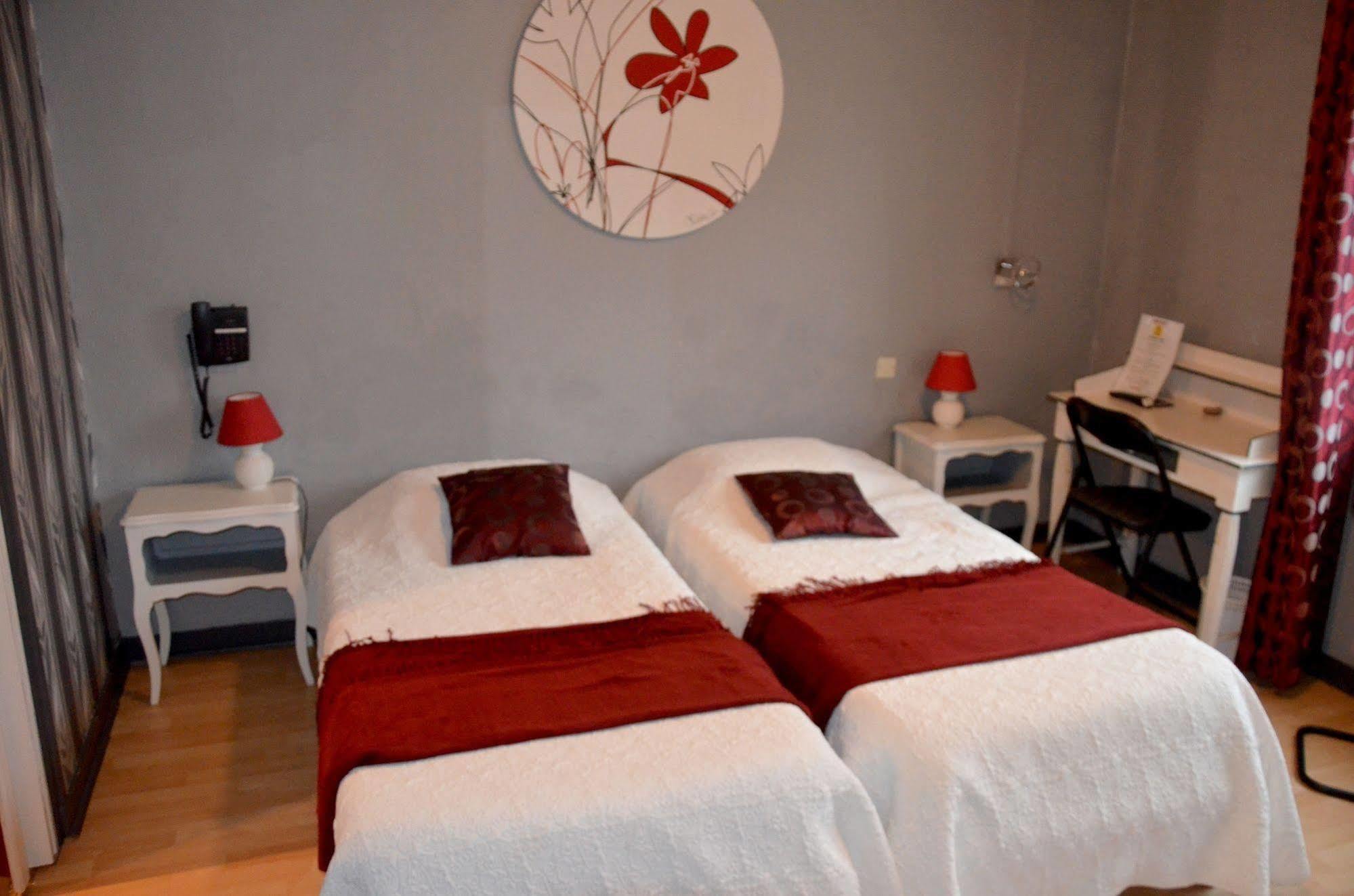 Hotel Le Week-End Plouider Exterior photo